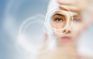 clínica de oftalmología moscas volantes en nuestros ojos